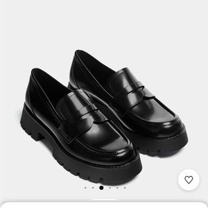 Saddle Strap Loafers